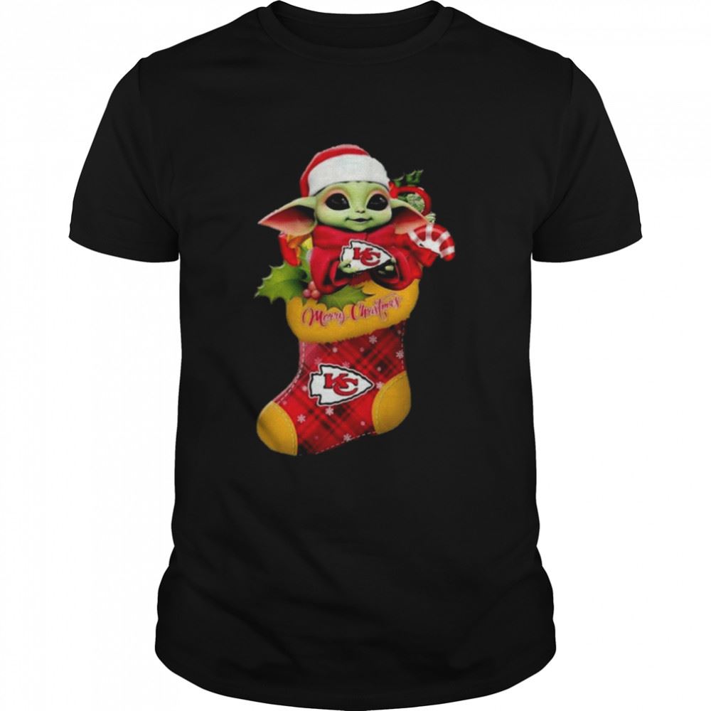 Promotions Merry Christmas Baby Yoda Hug Kansas City Chiefs 2022 Shirt 