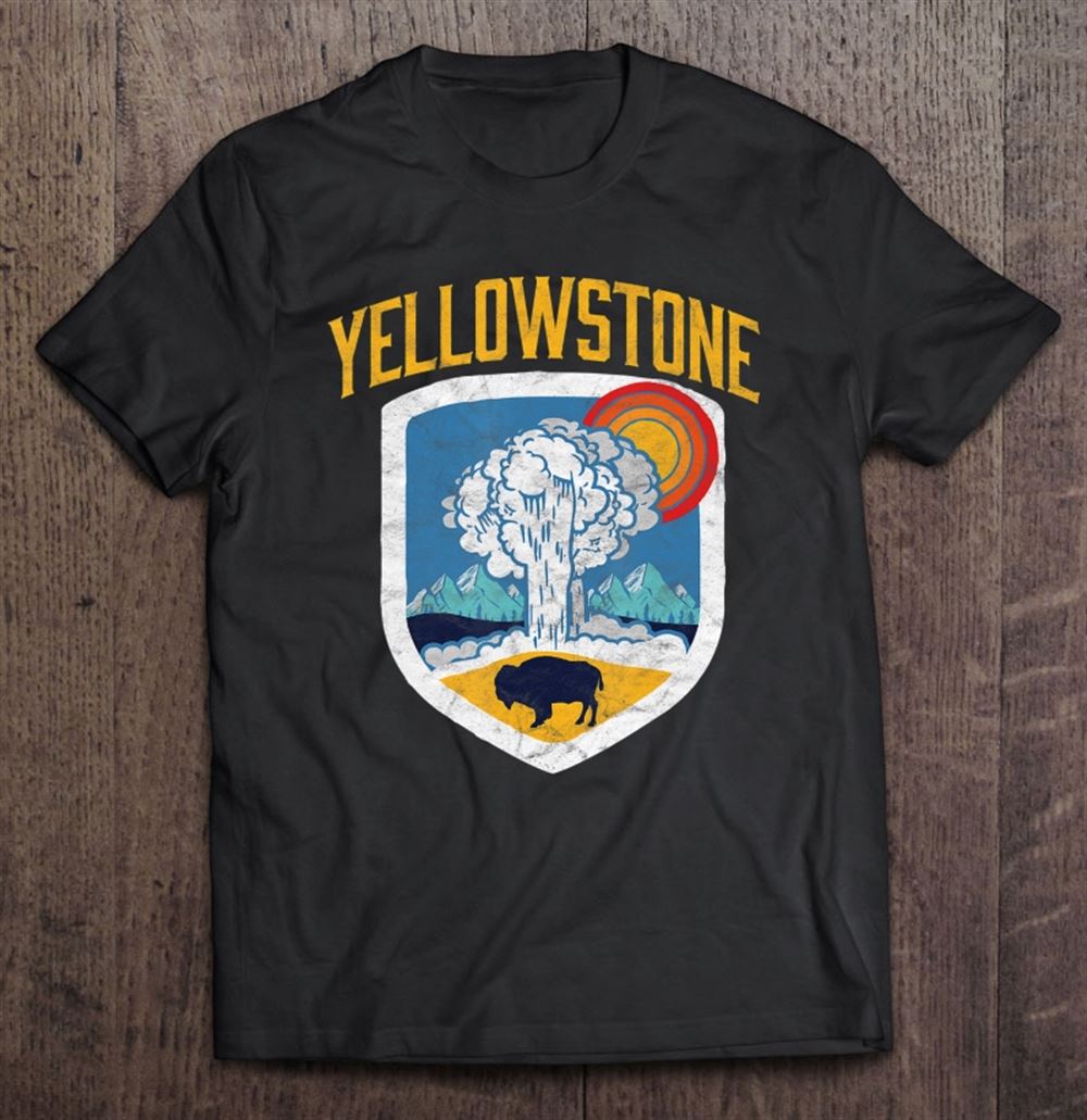 High Quality Yellowstone Old Faithful Geyser Bison Vintage Graphic 