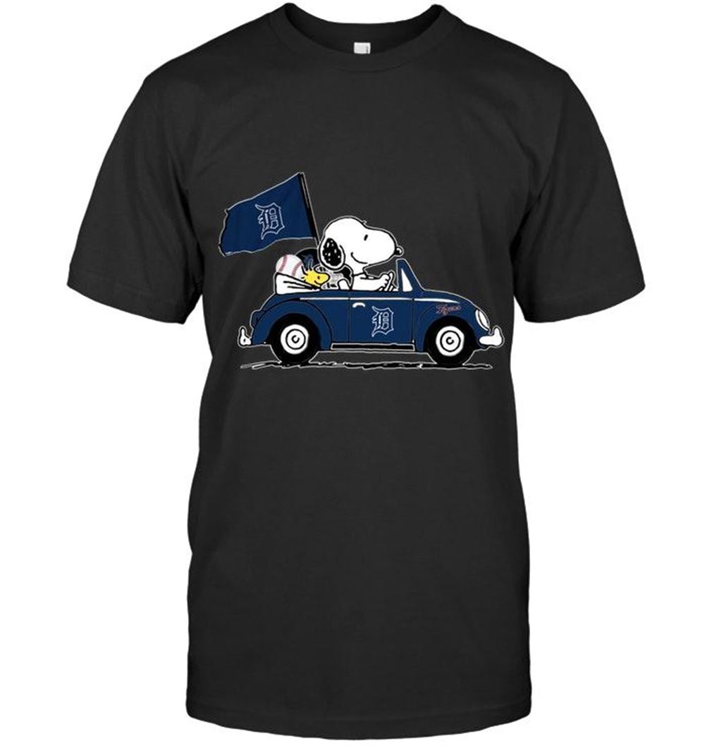 Interesting Mlb Detroit Tigers Snoopy Drives Detroit Tigers Beetle Car Fan T Shirt 