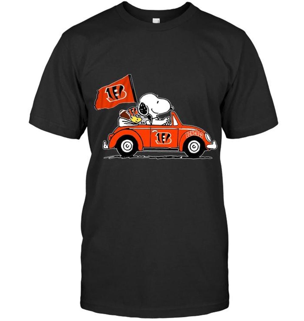Happy Nfl Cincinnati Bengals Snoopy Drives Cincinnati Bengals Beetle Car Fan T Shirt 