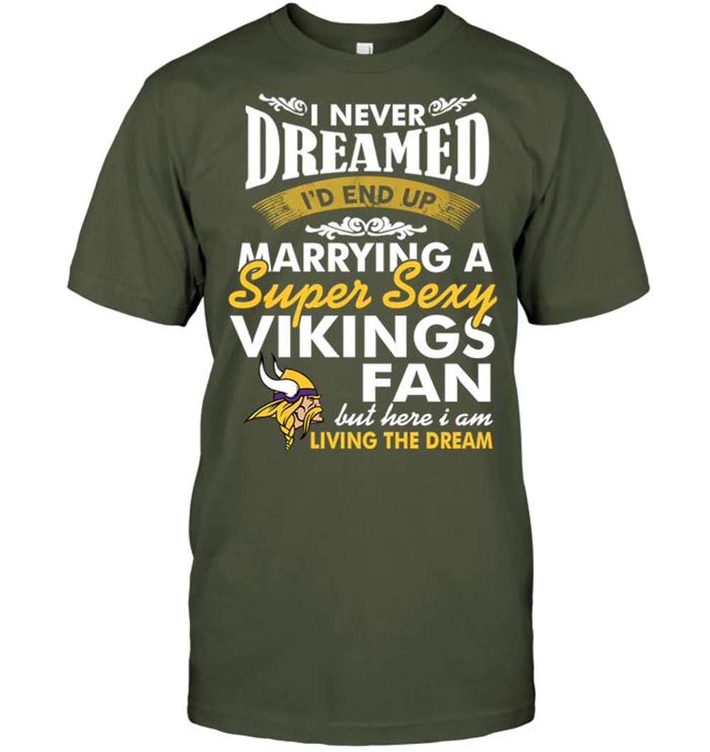 Attractive Nfl Minnesota Vikings I Never Dreamed Id End Up Marrying A Super Sexy Vikings Fan 